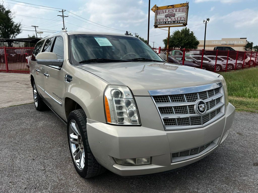 2009 Cadillac Escalade Image 2