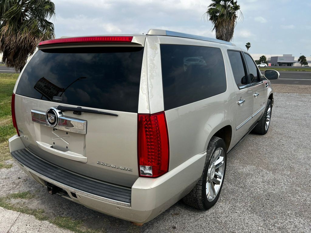 2009 Cadillac Escalade Image 4