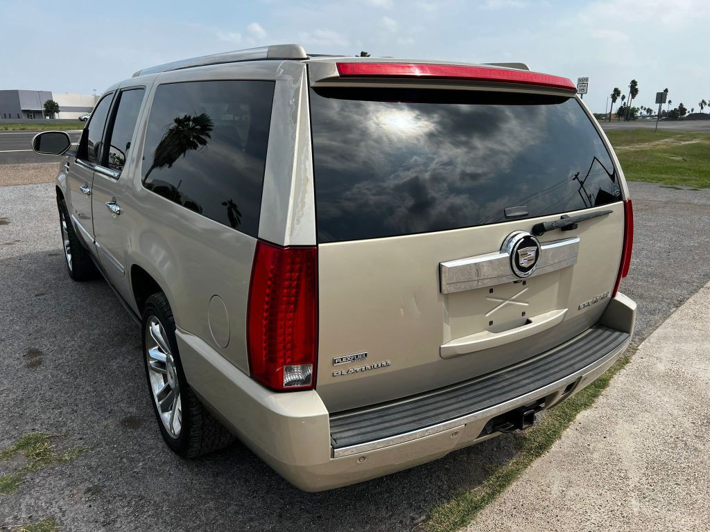 2009 Cadillac Escalade Image 5