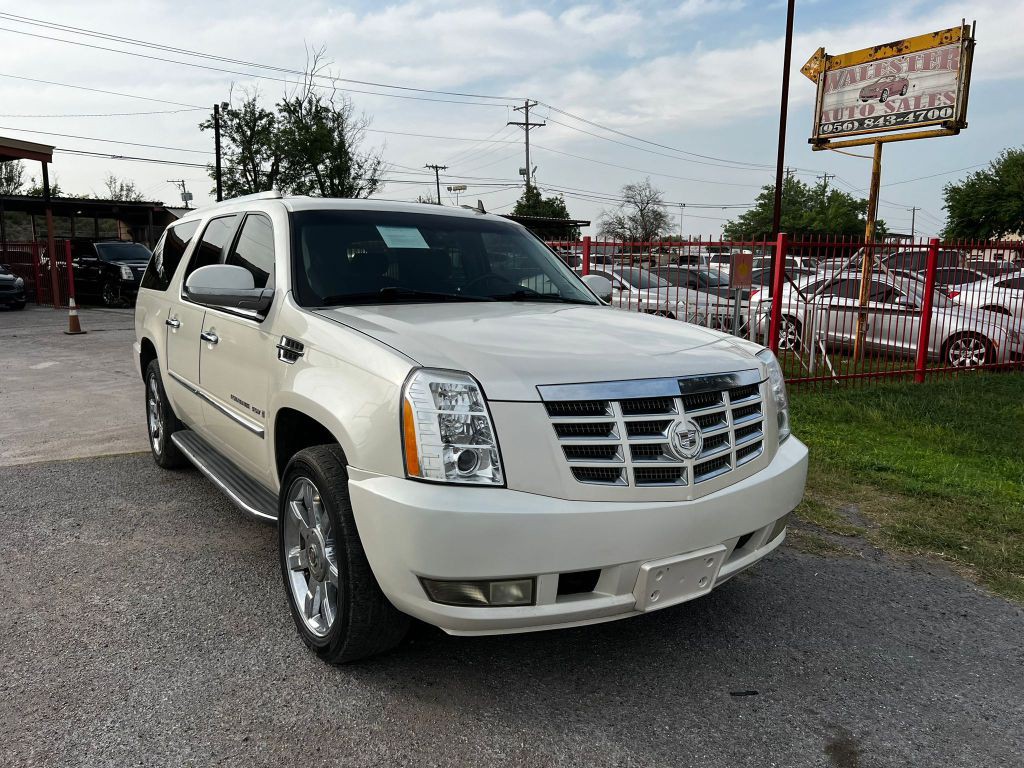 2009 Cadillac Escalade Image 2