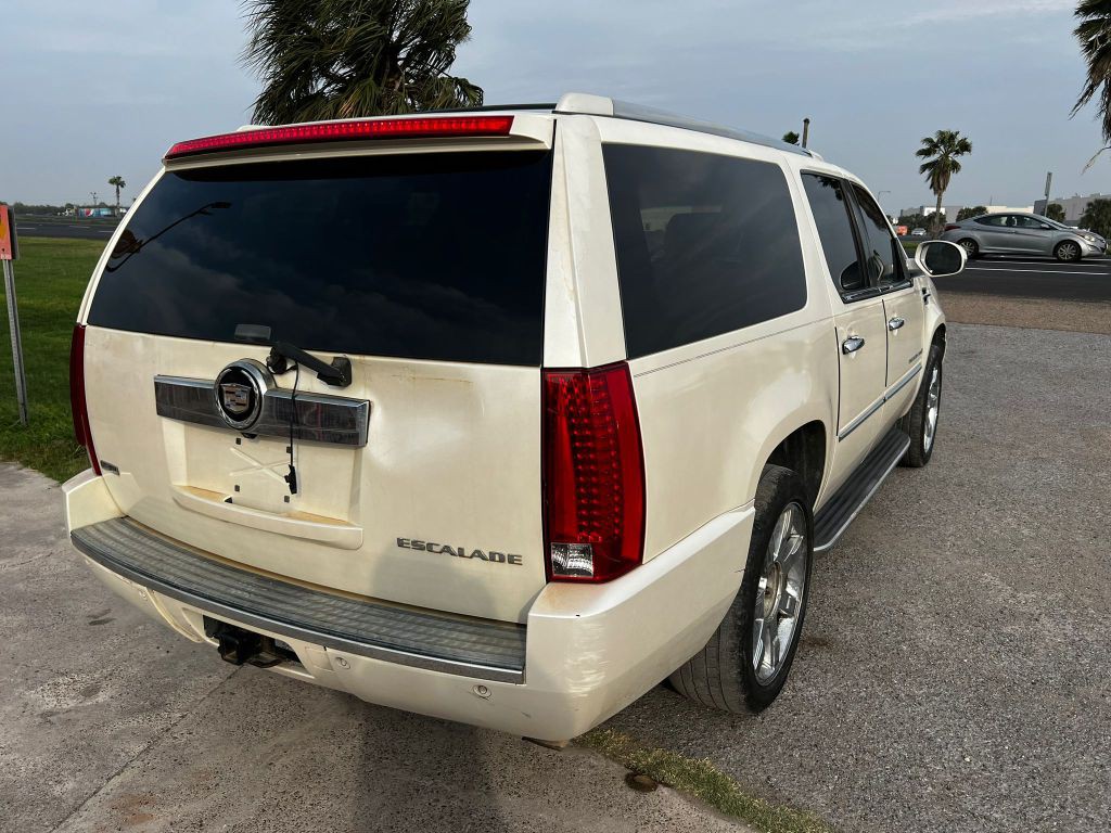 2009 Cadillac Escalade Image 4