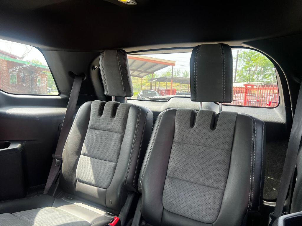 2015 Ford Explorer Image 9