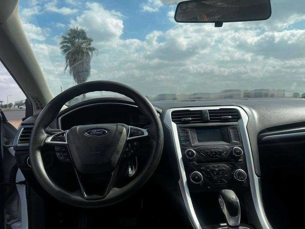 2016 Ford Fusion Image 6