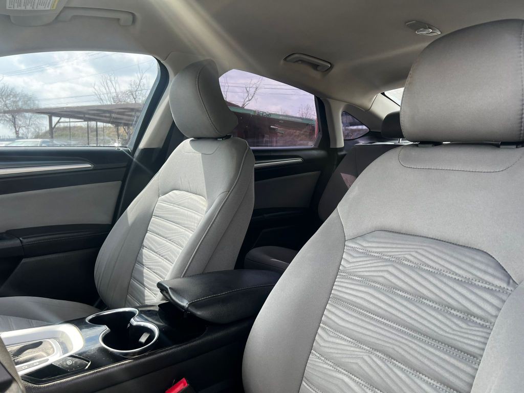 2016 Ford Fusion Image 7