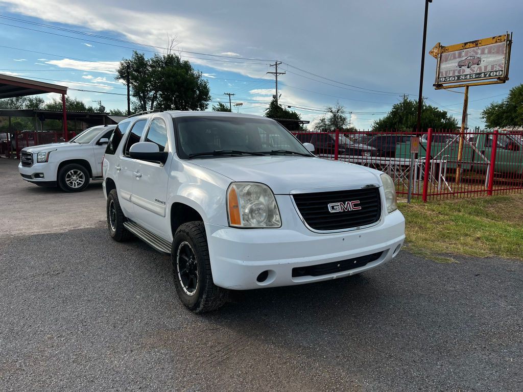 2007 GMC Yukon Image 2