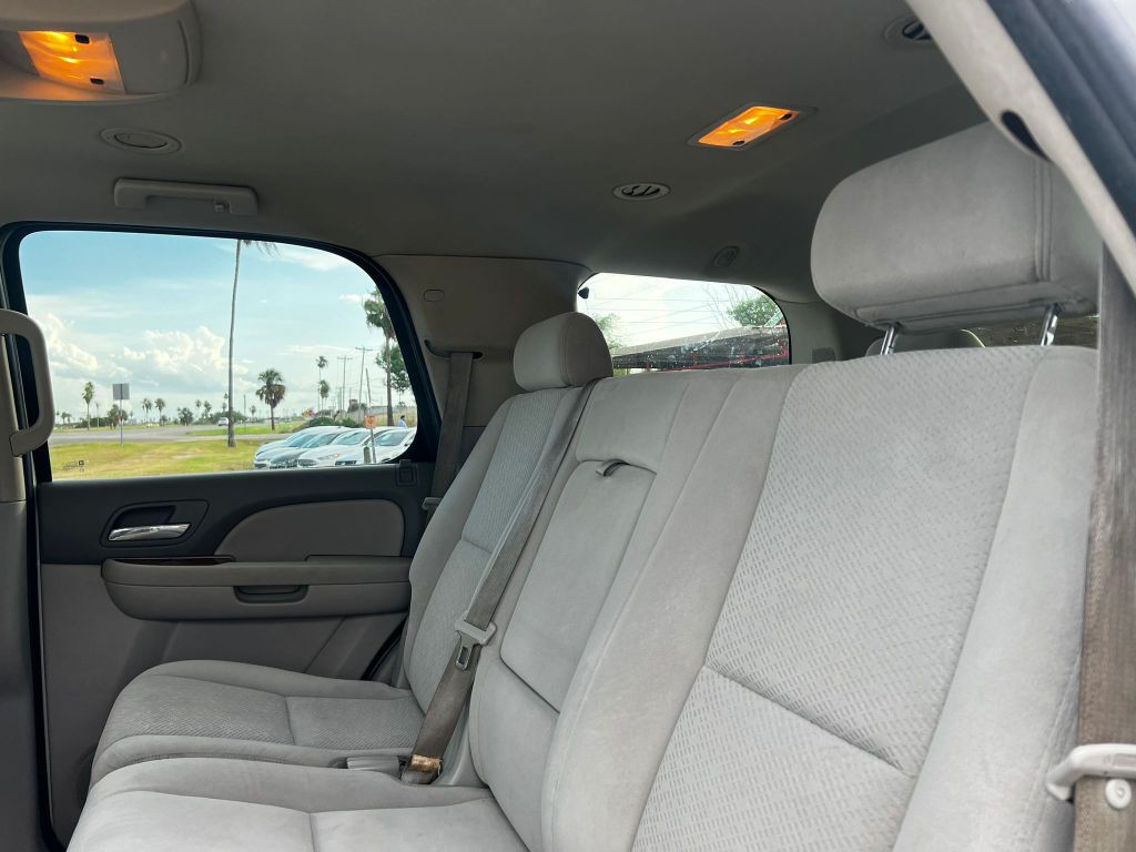 2007 GMC Yukon Image 8