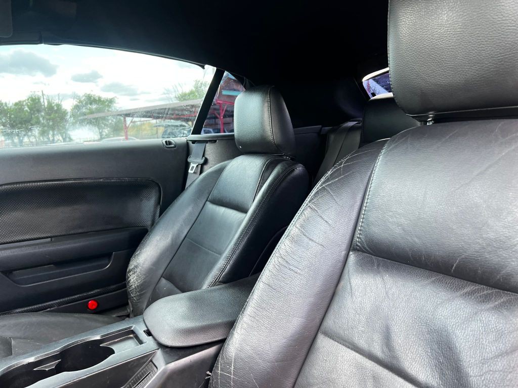 2008 Ford Mustang Image 7