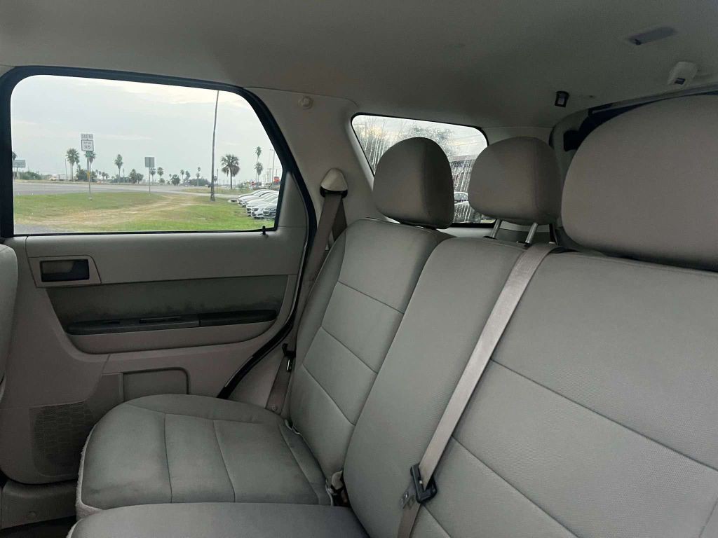 2010 Ford Escape Image 8