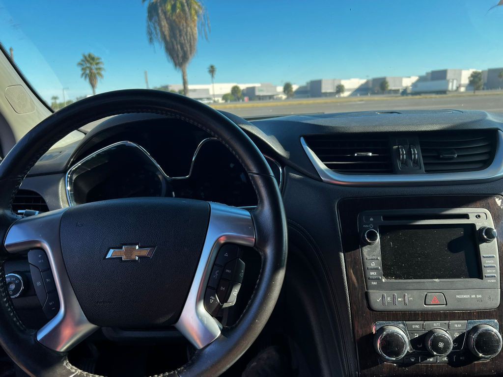 2015 Chevrolet Traverse Image 6