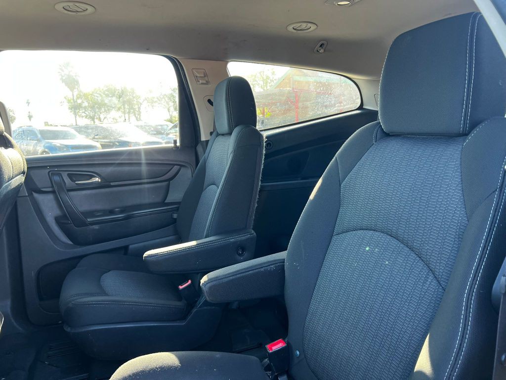 2015 Chevrolet Traverse Image 8