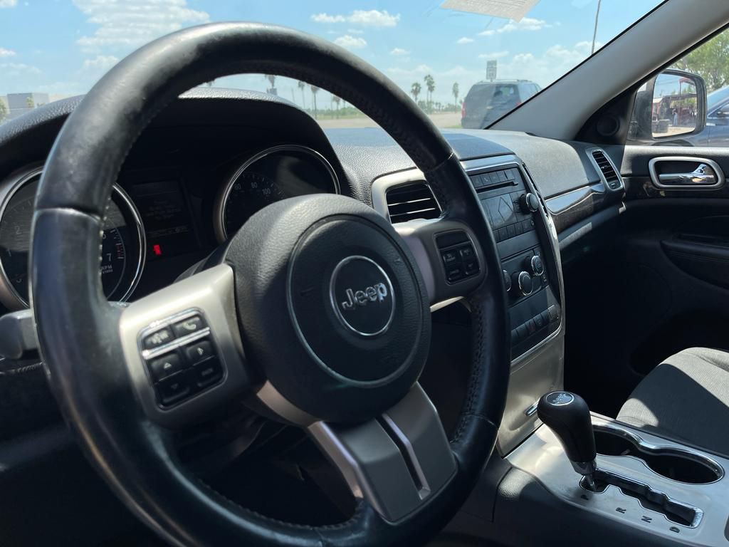 2011 Jeep Grand Cherokee Image 7