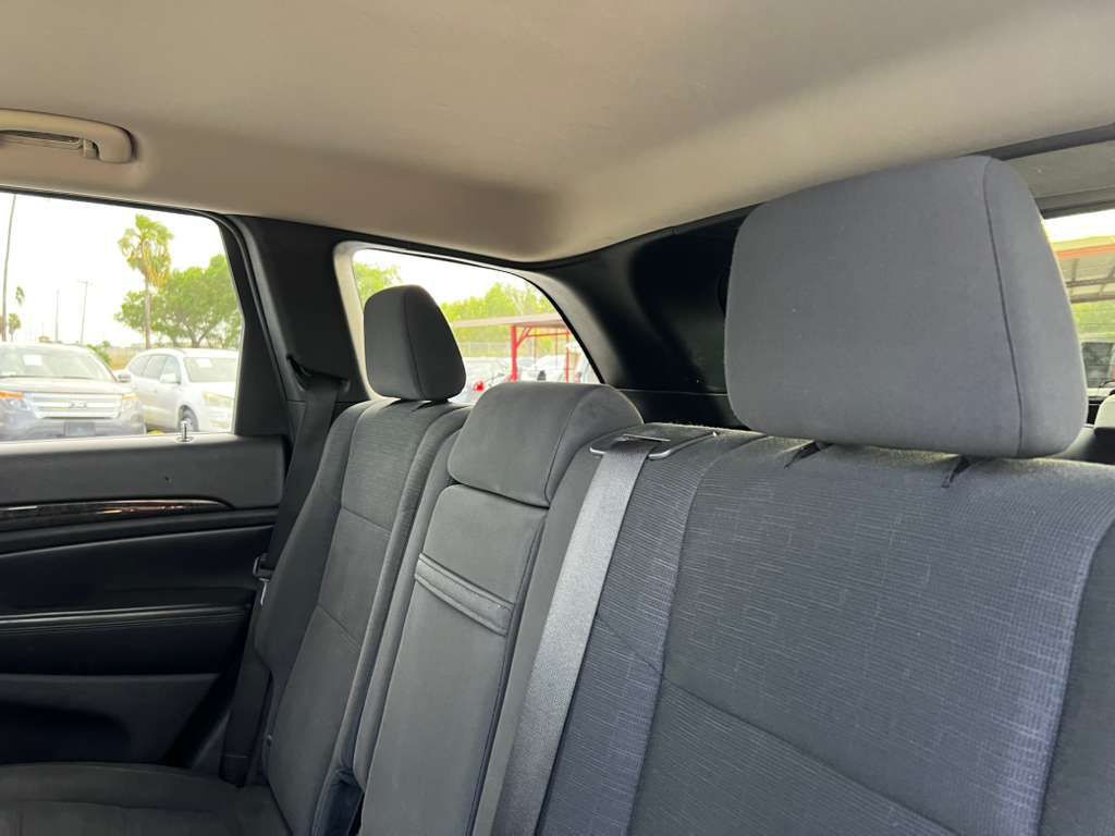 2011 Jeep Grand Cherokee Image 9