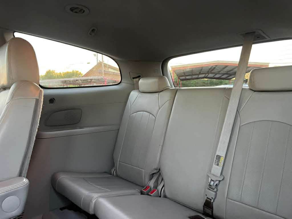 2012 Buick Enclave Image 9