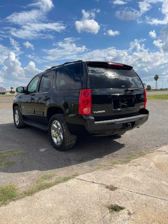 2014 GMC Yukon Image 3