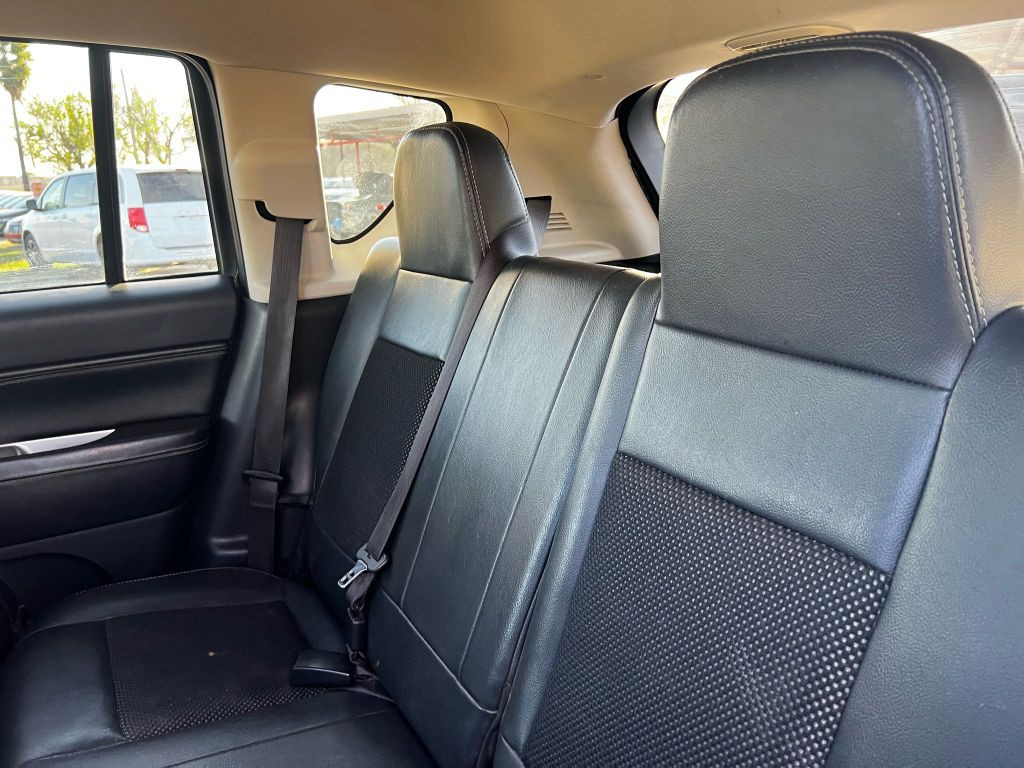 2014 Jeep Compass Image 8
