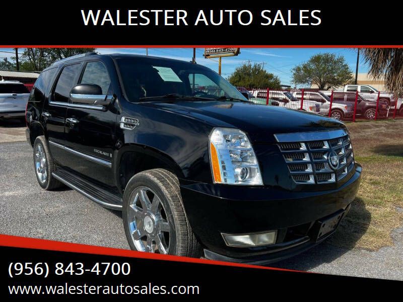 2008 Cadillac Escalade Image 1