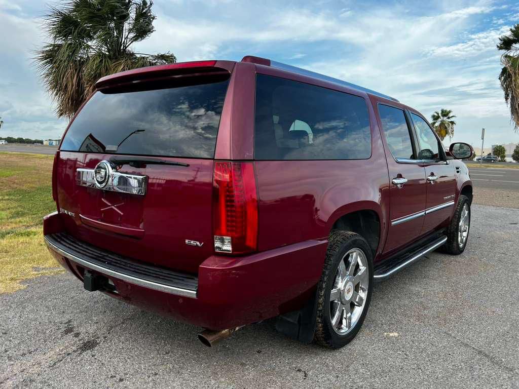 2007 Cadillac Escalade Image 4