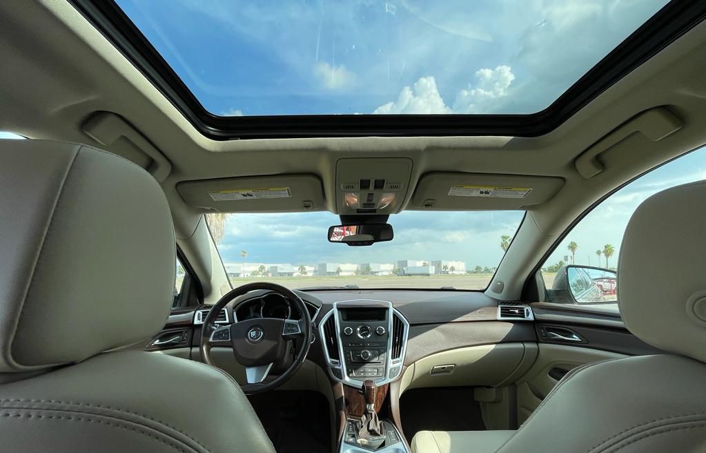 2012 Cadillac SRX Image 8