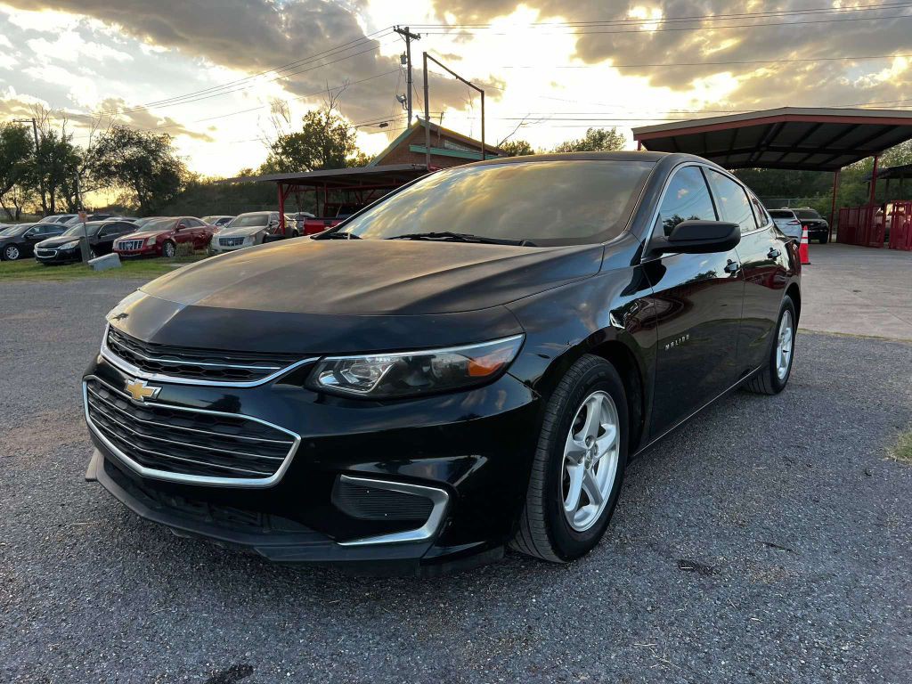 2017 Chevrolet Malibu Image 3