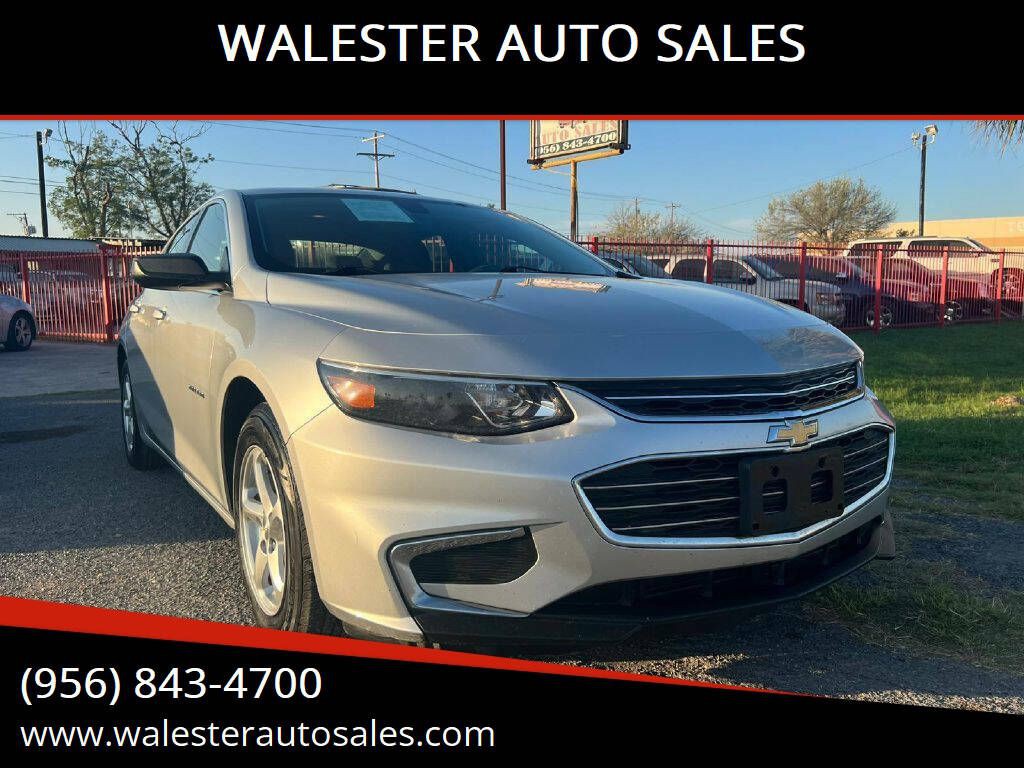 2017 Chevrolet Malibu Image 1