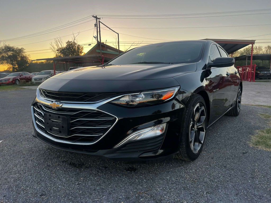 2019 Chevrolet Malibu Image 3