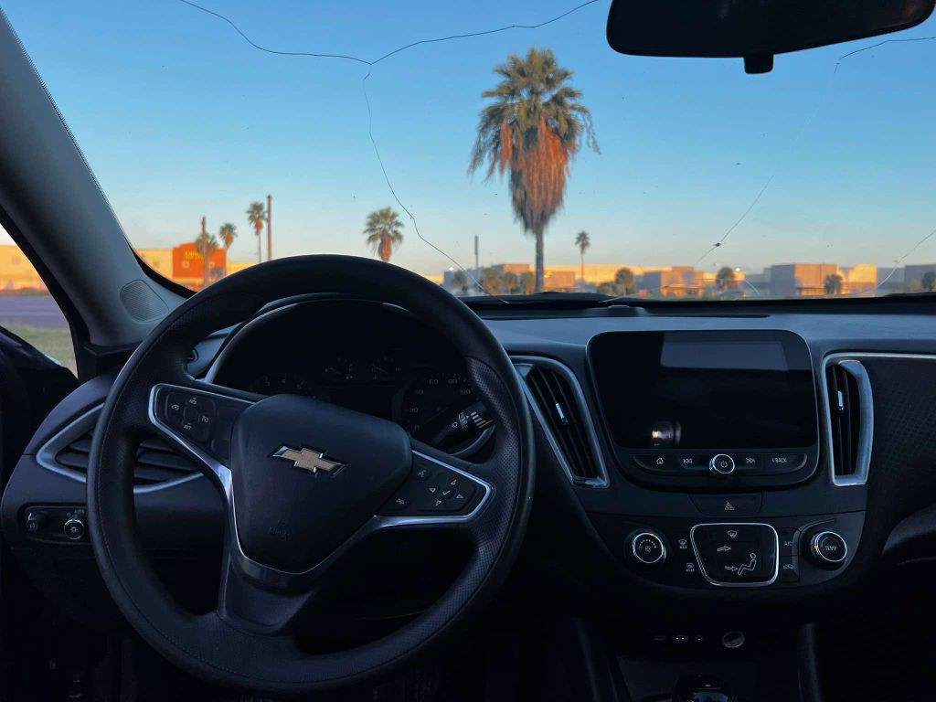 2019 Chevrolet Malibu Image 7
