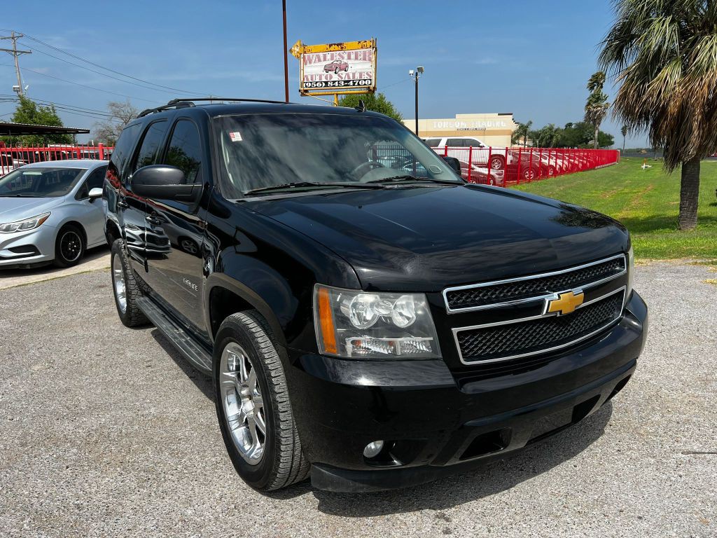 2012 Chevrolet Tahoe Image 2
