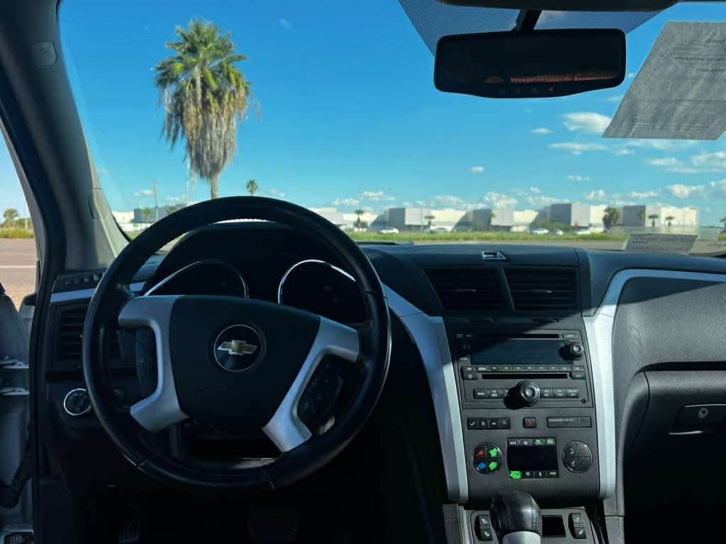 2011 Chevrolet Traverse Image 6