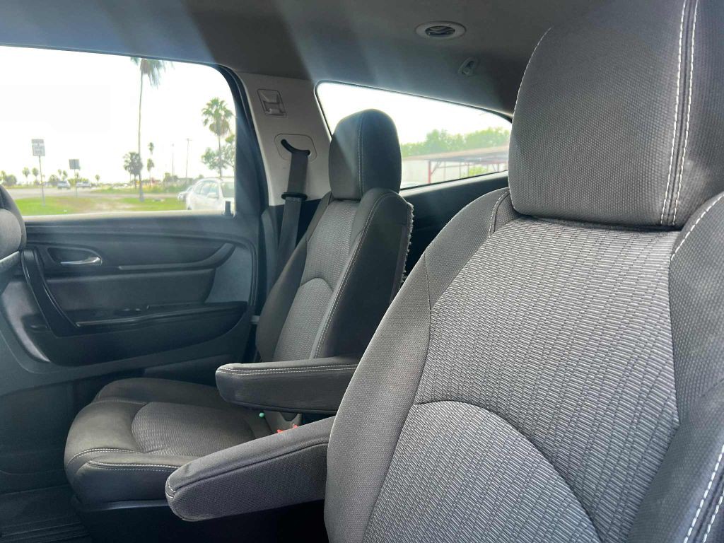 2016 Chevrolet Traverse Image 8