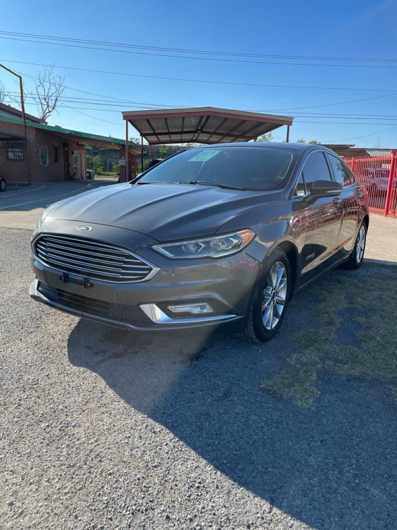 2017 Ford Fusion Image 2