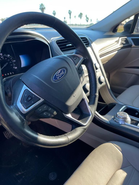 2017 Ford Fusion Image 5
