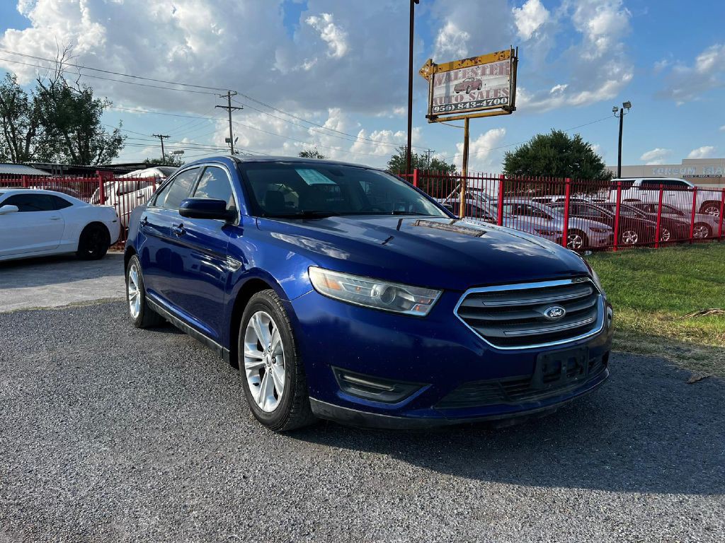 2013 Ford Taurus Image 1