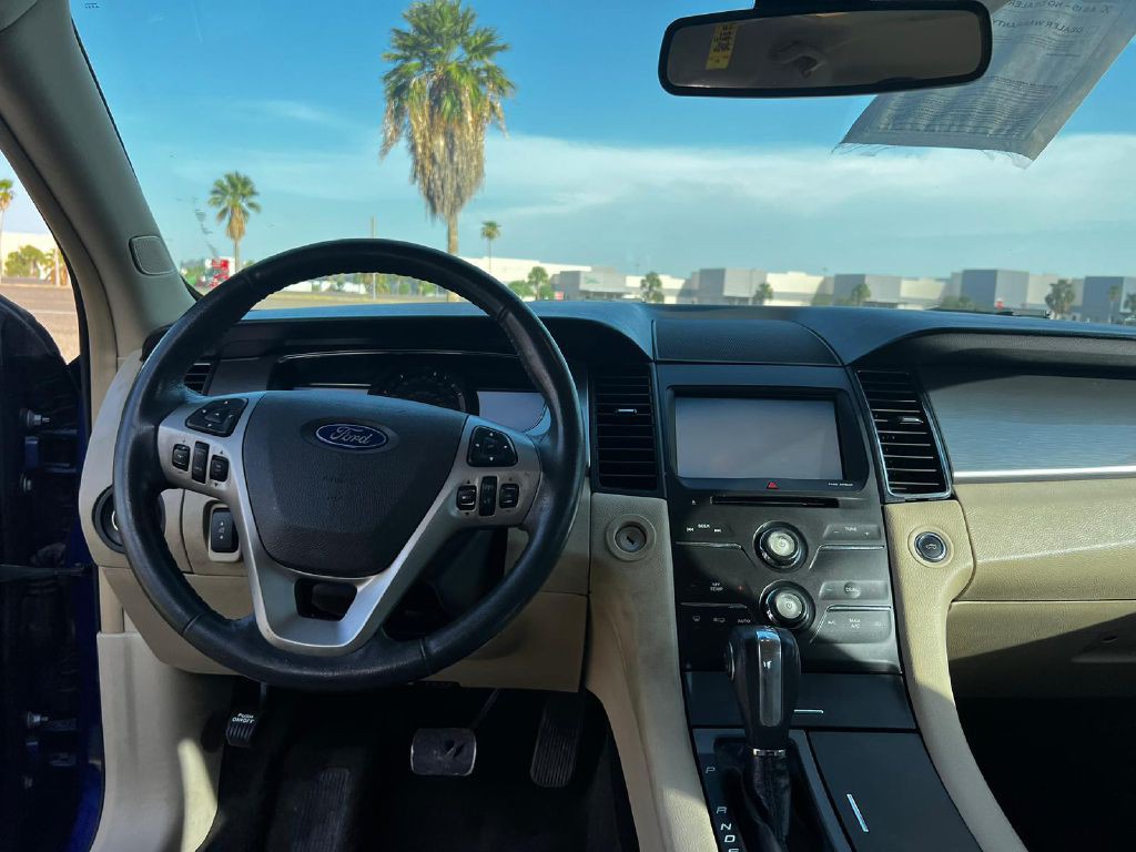 2013 Ford Taurus Image 6