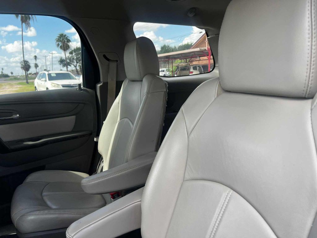 2015 GMC Acadia Image 7