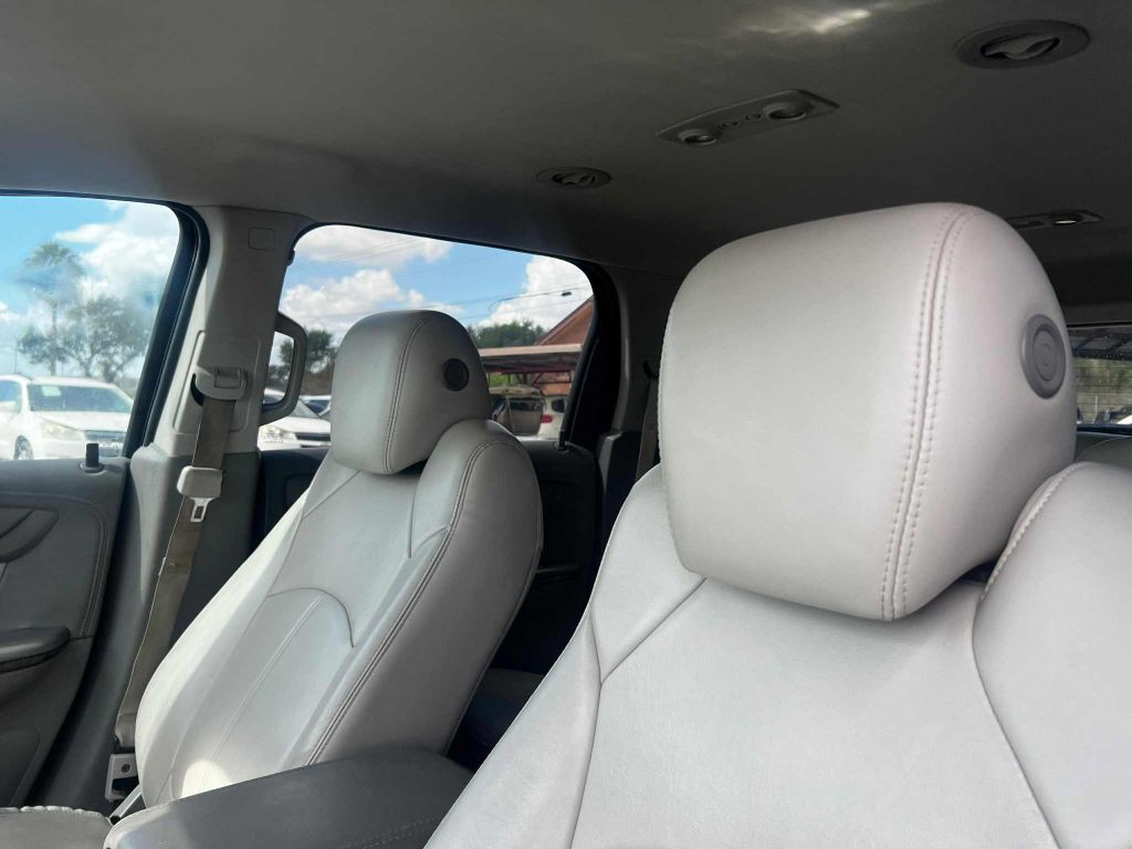 2015 GMC Acadia Image 7