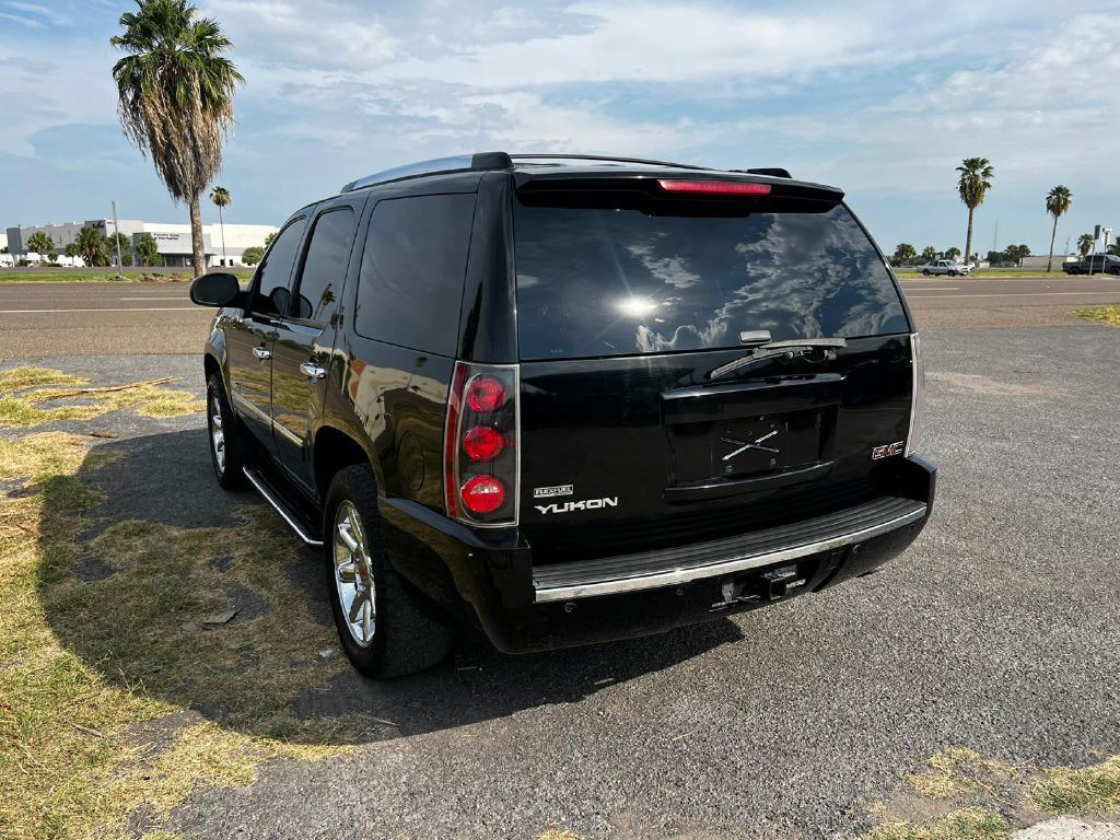 2010 GMC Yukon Image 5