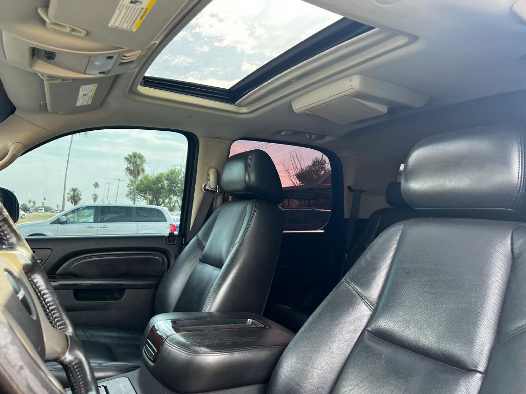 2010 GMC Yukon Image 6
