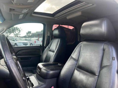 2010 GMC Yukon Image 7