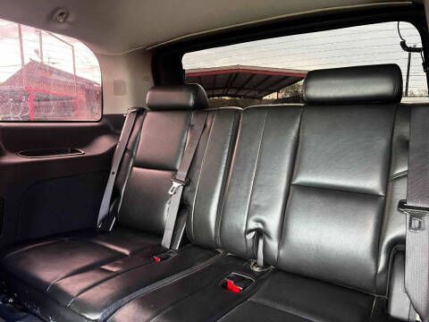 2010 GMC Yukon Image 9