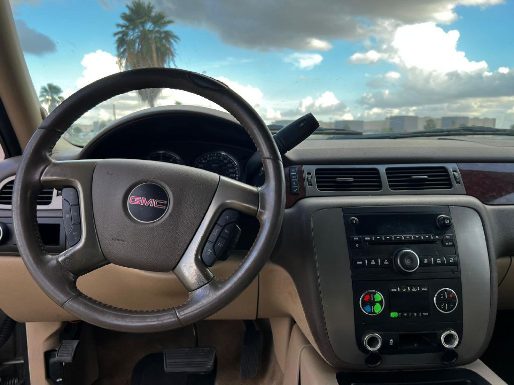 2013 GMC Yukon Image 7
