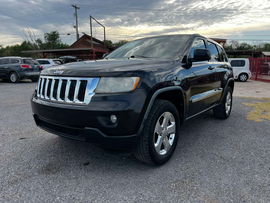 2011 Jeep Grand Cherokee Image 3
