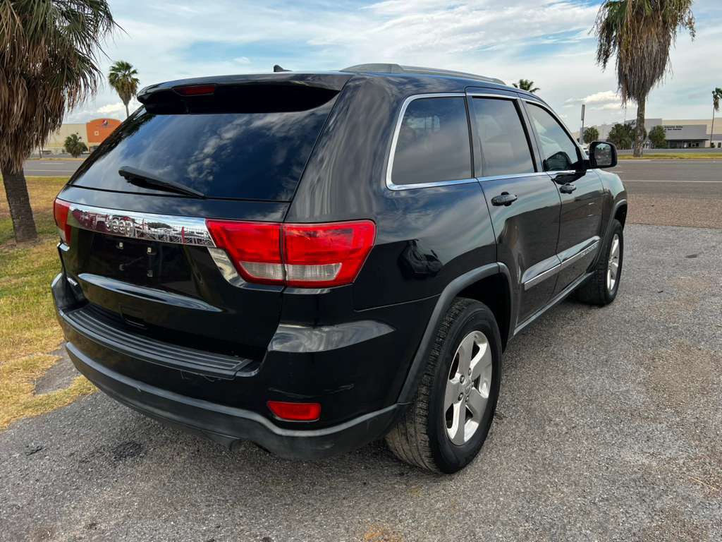 2011 Jeep Grand Cherokee Image 4