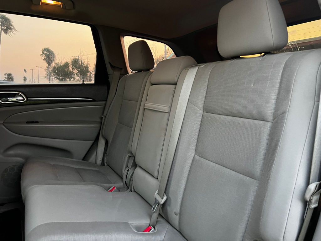 2011 Jeep Grand Cherokee Image 8