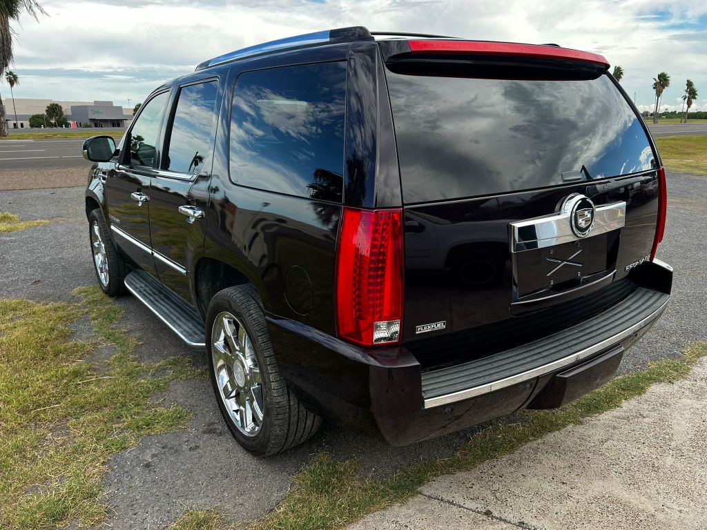 2009 Cadillac Escalade Image 4