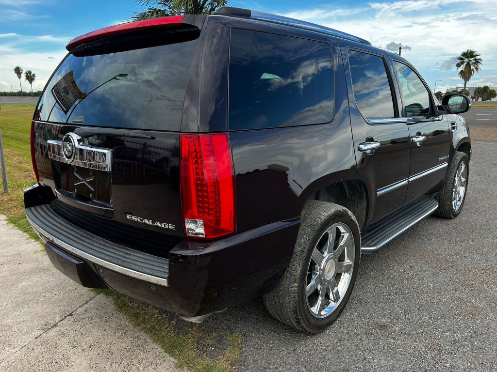 2009 Cadillac Escalade Image 5