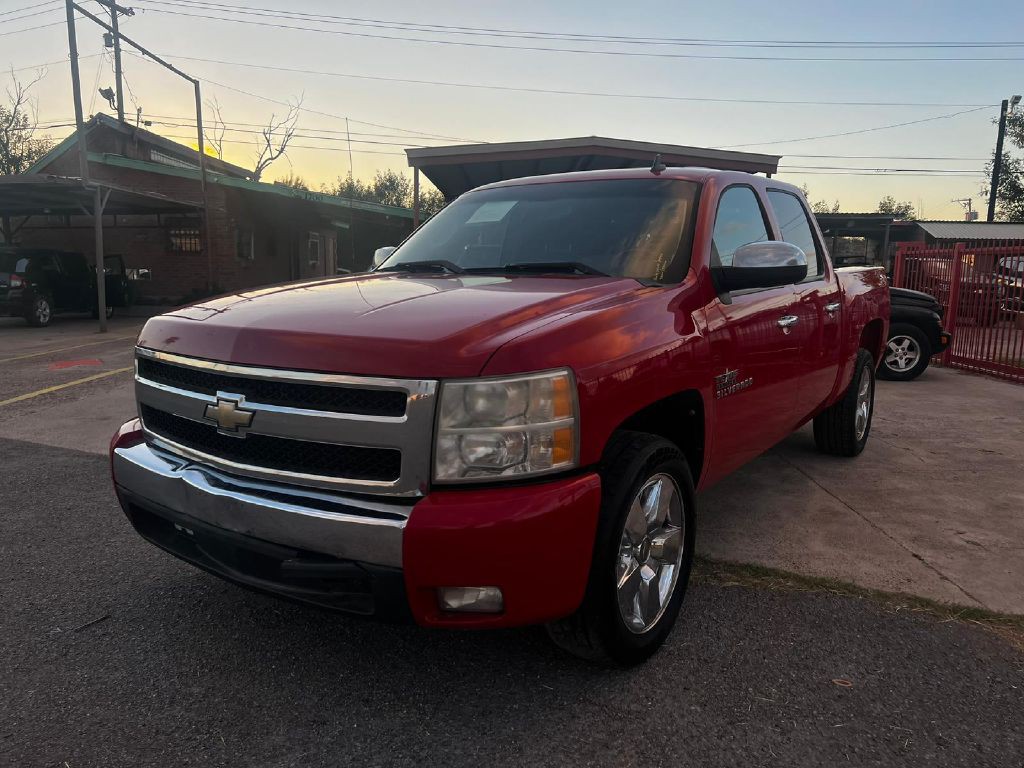 2011 Chevrolet Silverado 1500 Image 3