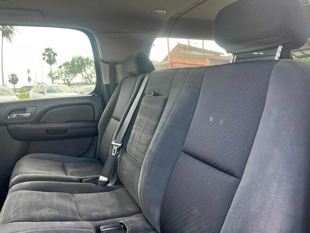 2009 Chevrolet Suburban Image 7