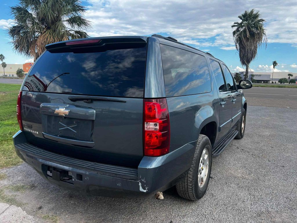 2009 Chevrolet Suburban Image 4
