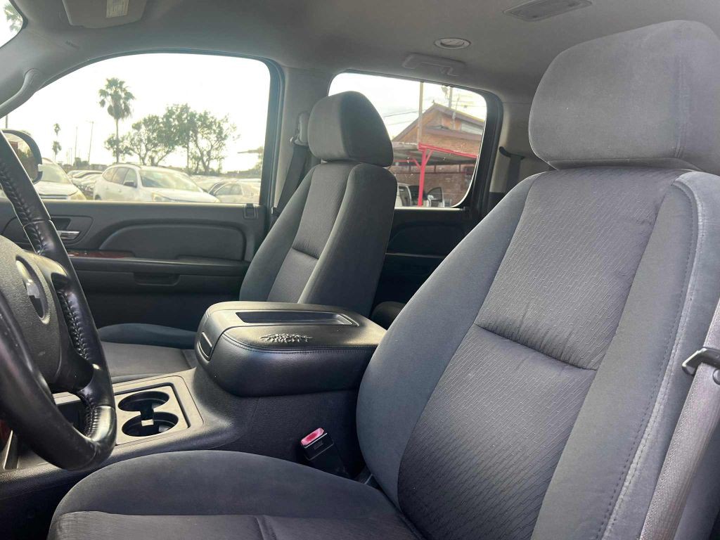 2009 Chevrolet Suburban Image 7