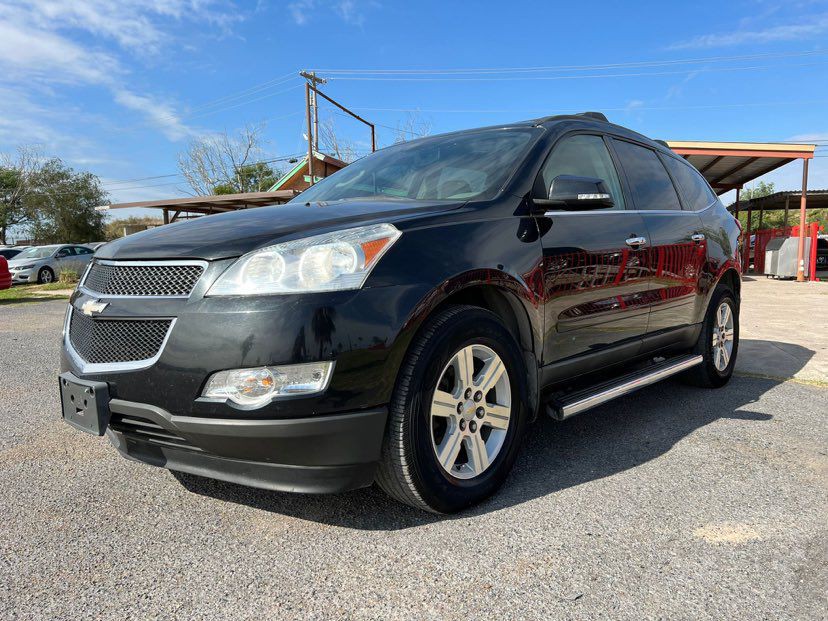 2010 Chevrolet Traverse Image 3